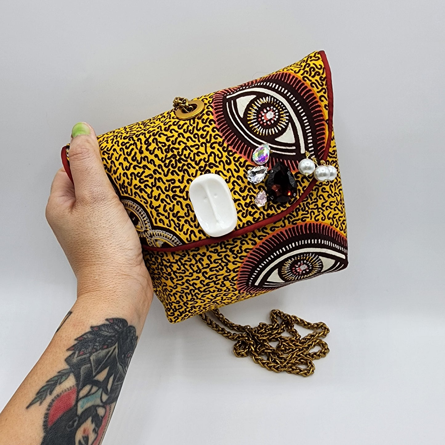 Yellow Eyes Shoulder Bag - NOHBI